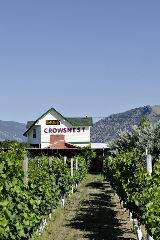 Crowsnest Vineyards Guesthouse Keremeos Exterior photo